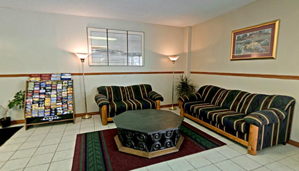 Americas Best Value Inn Manhattan Exterior foto